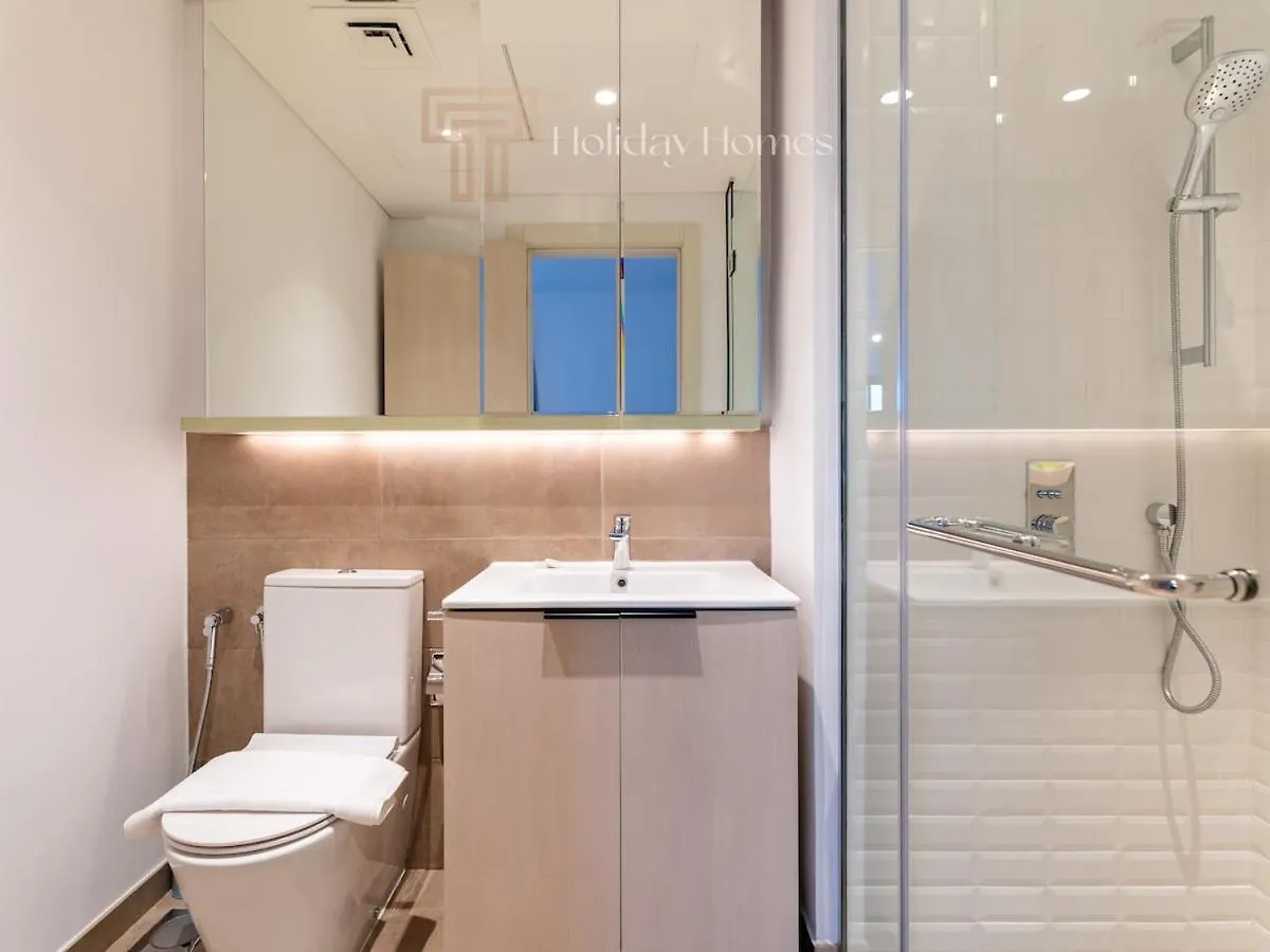 Apartment Fully Furnished Elegant 2 Bedroom Apartment-Jvc Dubai