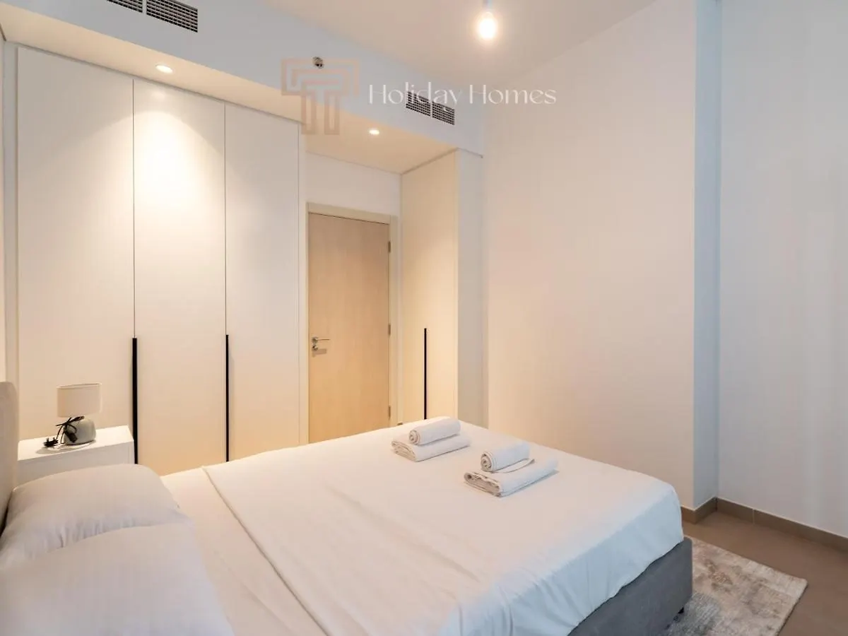 Fully Furnished Elegant 2 Bedroom Apartment-Jvc Dubai