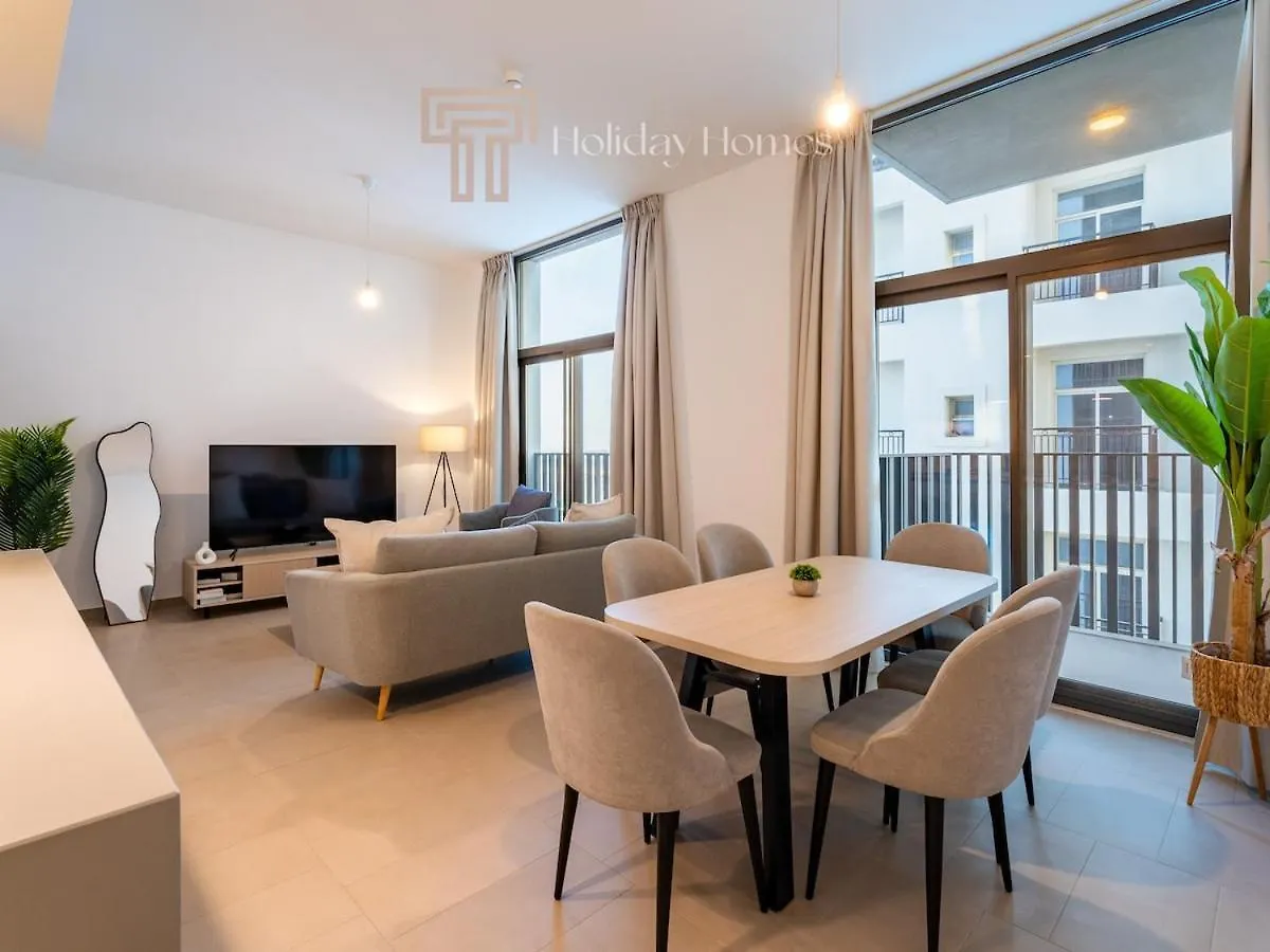Fully Furnished Elegant 2 Bedroom Apartment-Jvc Dubai